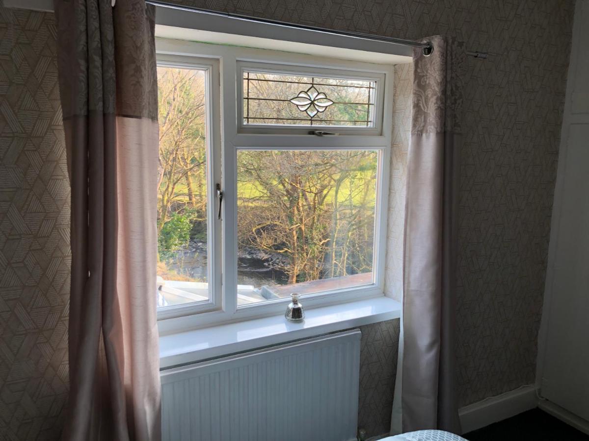 3-Bed House Waterfall Country Brecon Beacons Pontneddfechan Exterior foto